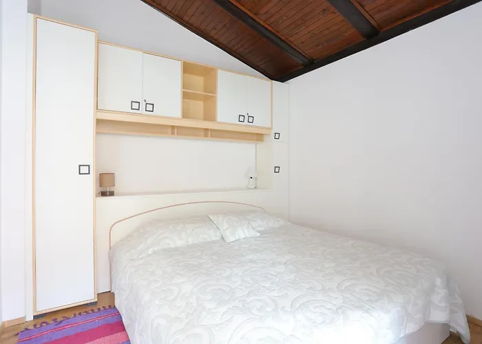 By The Sea Grebastica, - 10366