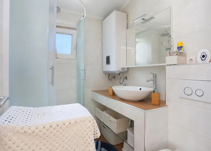 By The Sea Grebastica, Sibenik - 10366 * Sibenik